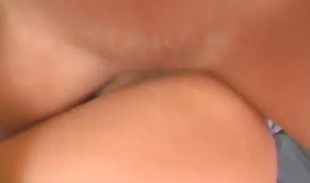سیاه کانال سکسی تلگرام طلای و سفید رنگ با خال کوبی روی الاغ.